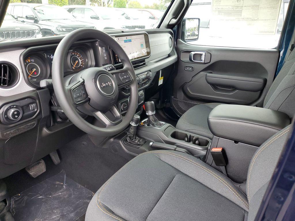 new 2025 Jeep Gladiator car, priced at $36,980