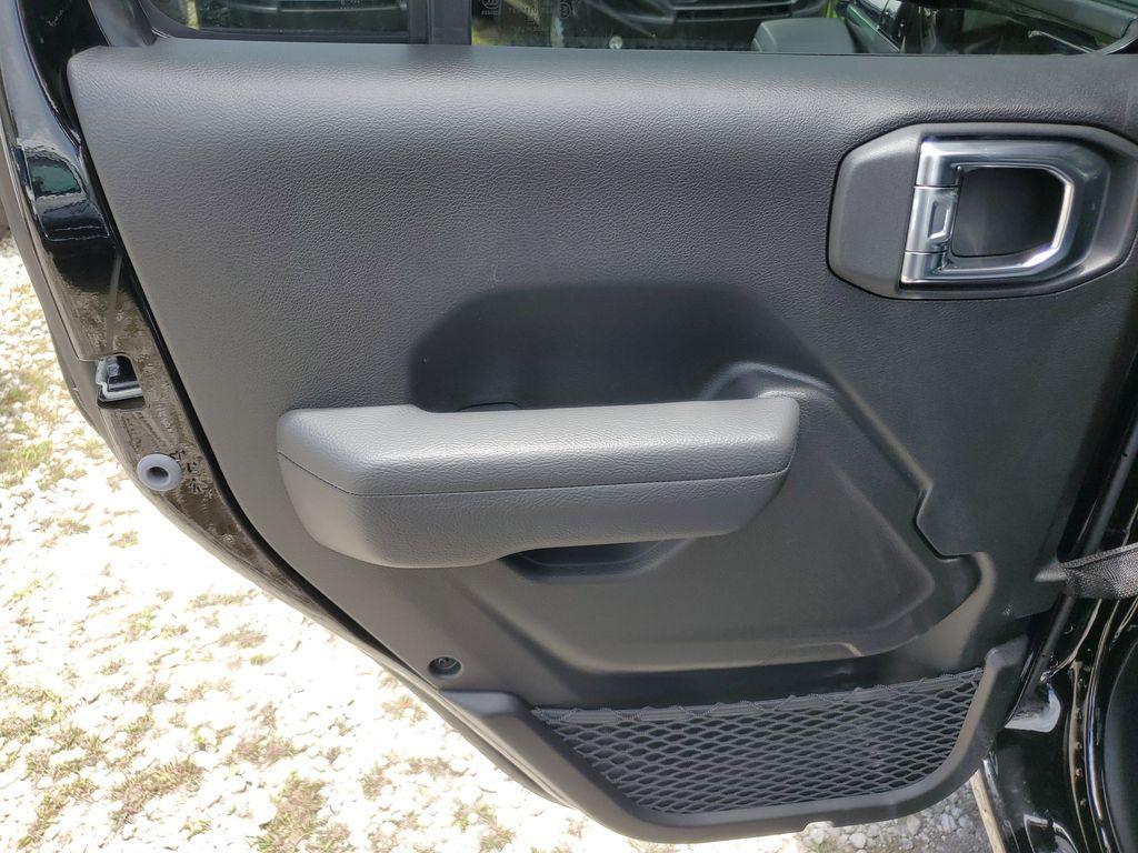 new 2025 Jeep Wrangler car, priced at $35,139
