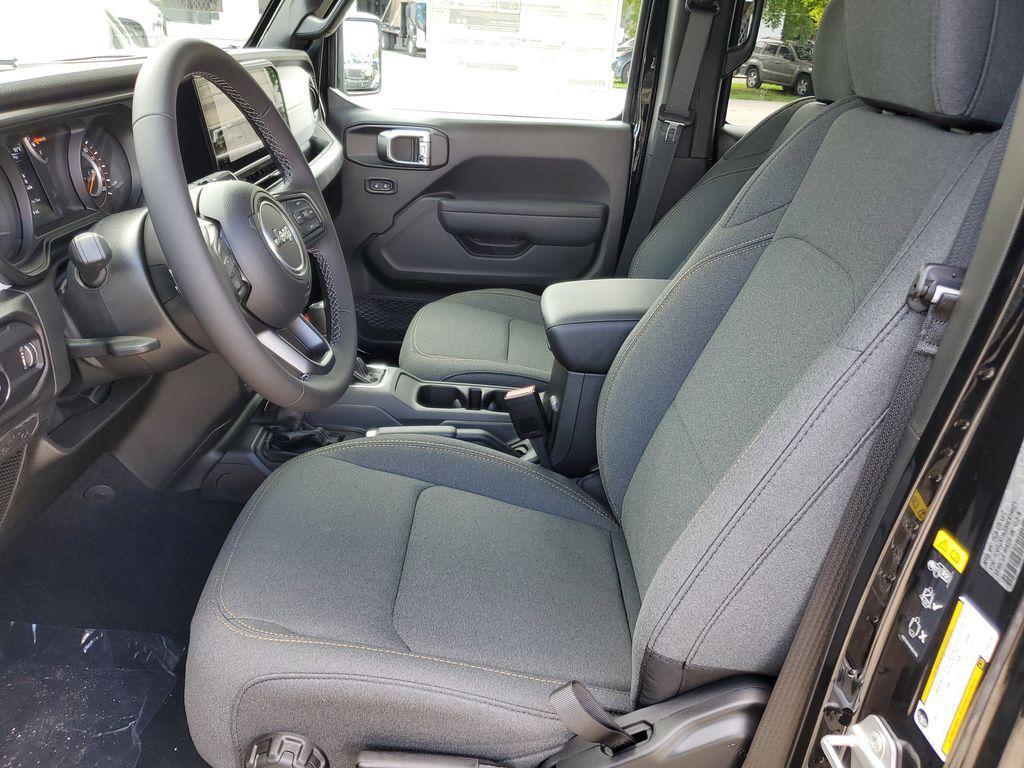 new 2025 Jeep Wrangler car, priced at $35,139