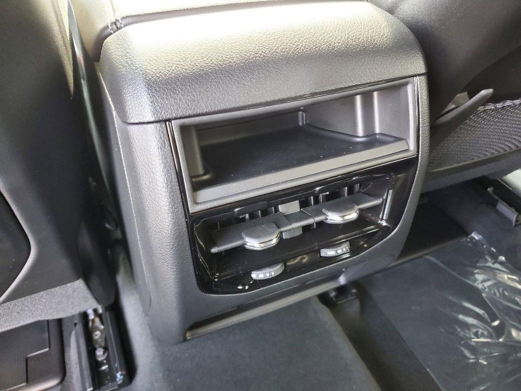 new 2025 Jeep Grand Cherokee car, priced at $30,995