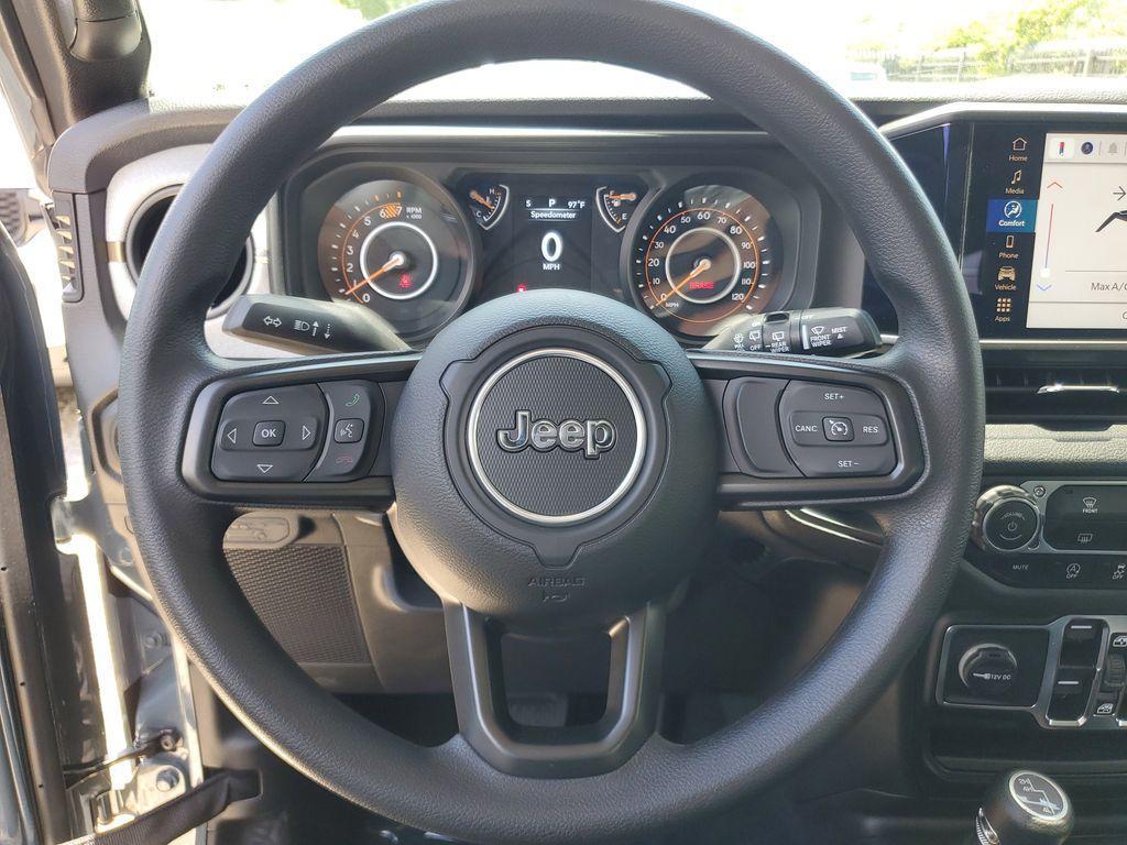 new 2025 Jeep Wrangler car, priced at $33,747