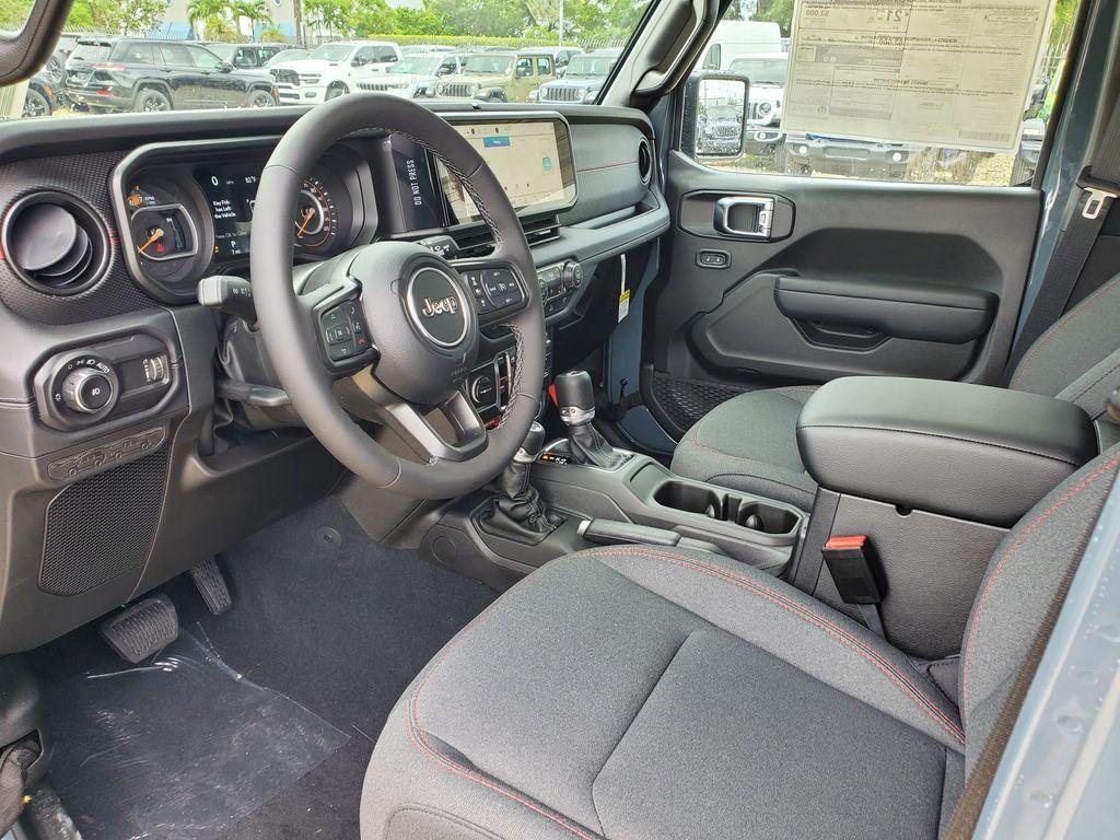 new 2025 Jeep Wrangler car, priced at $46,995