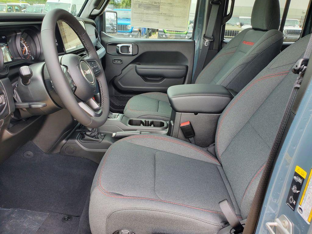new 2025 Jeep Wrangler car, priced at $46,995