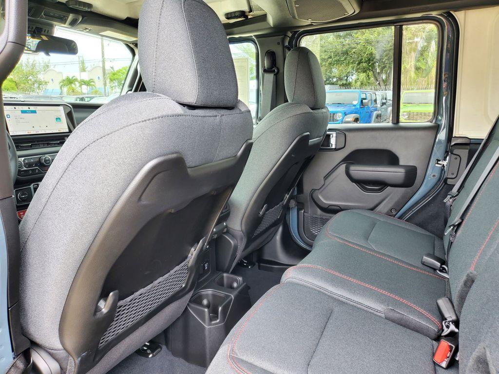 new 2025 Jeep Wrangler car, priced at $46,995