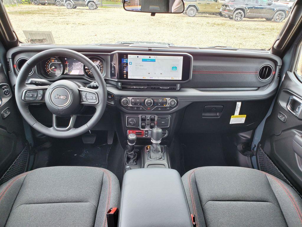 new 2025 Jeep Wrangler car, priced at $46,995