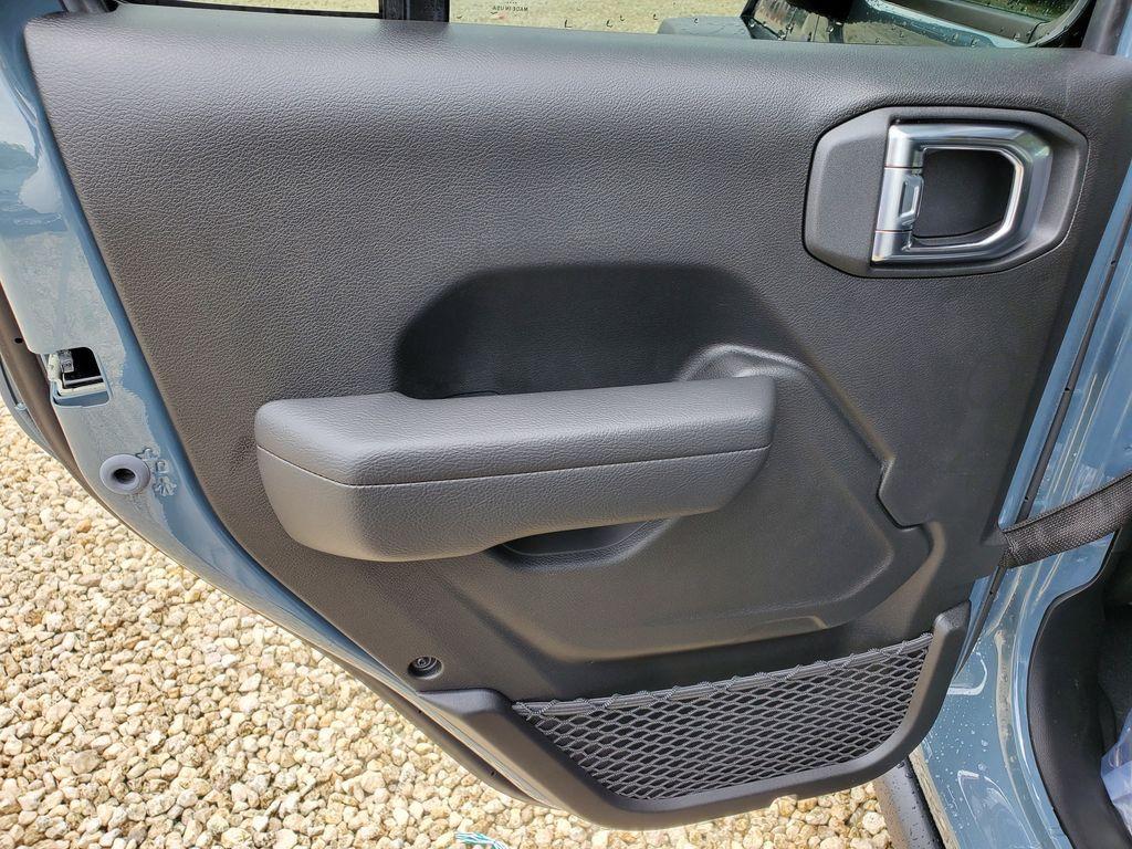 new 2025 Jeep Wrangler car, priced at $46,995