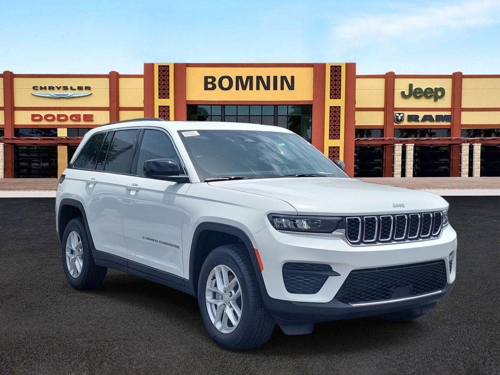 new 2025 Jeep Grand Cherokee car, priced at $29,995