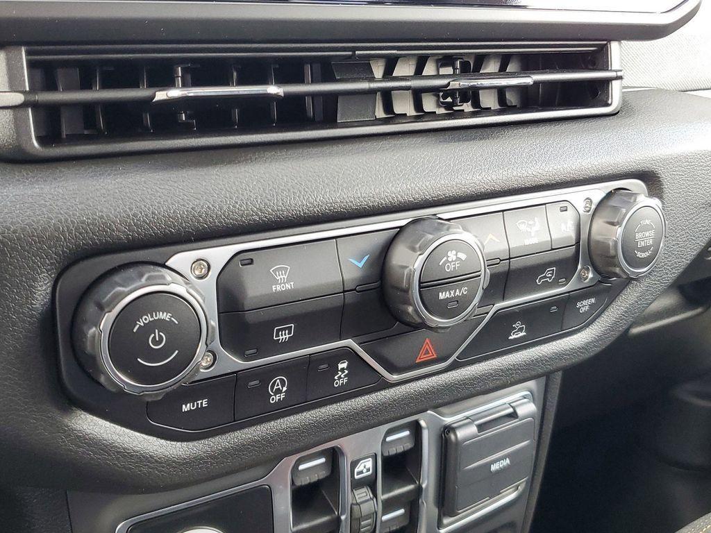 new 2025 Jeep Gladiator car, priced at $36,085