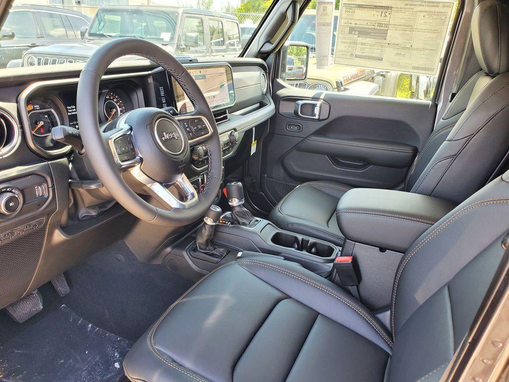 new 2025 Jeep Wrangler car, priced at $46,227