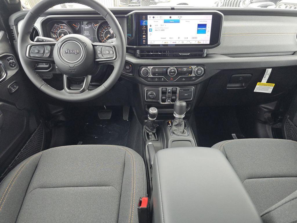 new 2025 Jeep Gladiator car, priced at $39,700