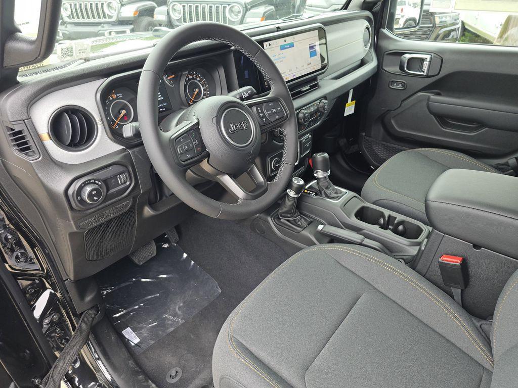 new 2025 Jeep Gladiator car, priced at $39,700