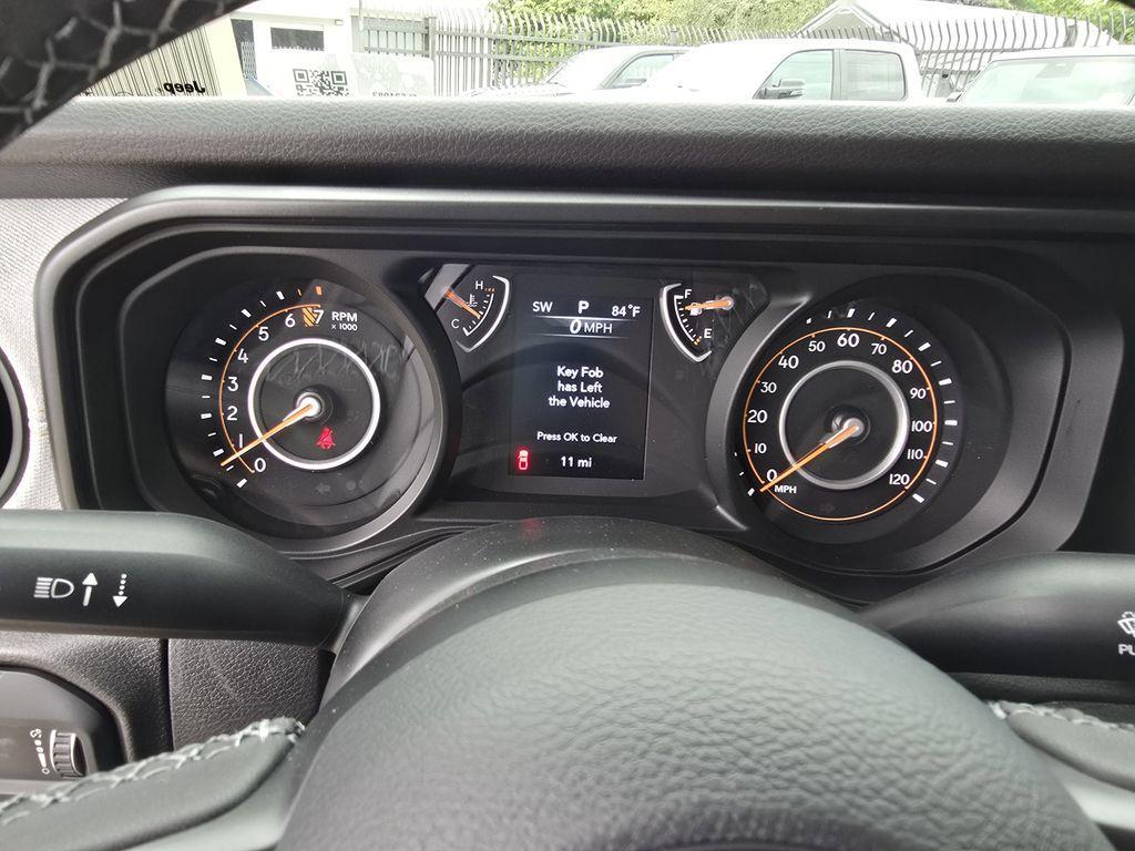 new 2025 Jeep Gladiator car, priced at $39,700
