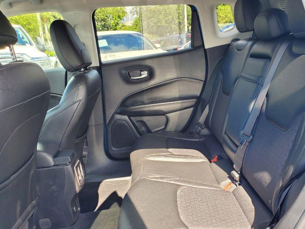 new 2025 Jeep Grand Cherokee L car, priced at $44,200
