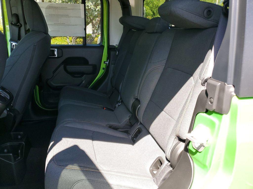 new 2025 Jeep Gladiator car, priced at $38,173