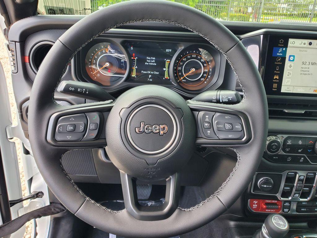 new 2025 Jeep Gladiator car, priced at $44,945