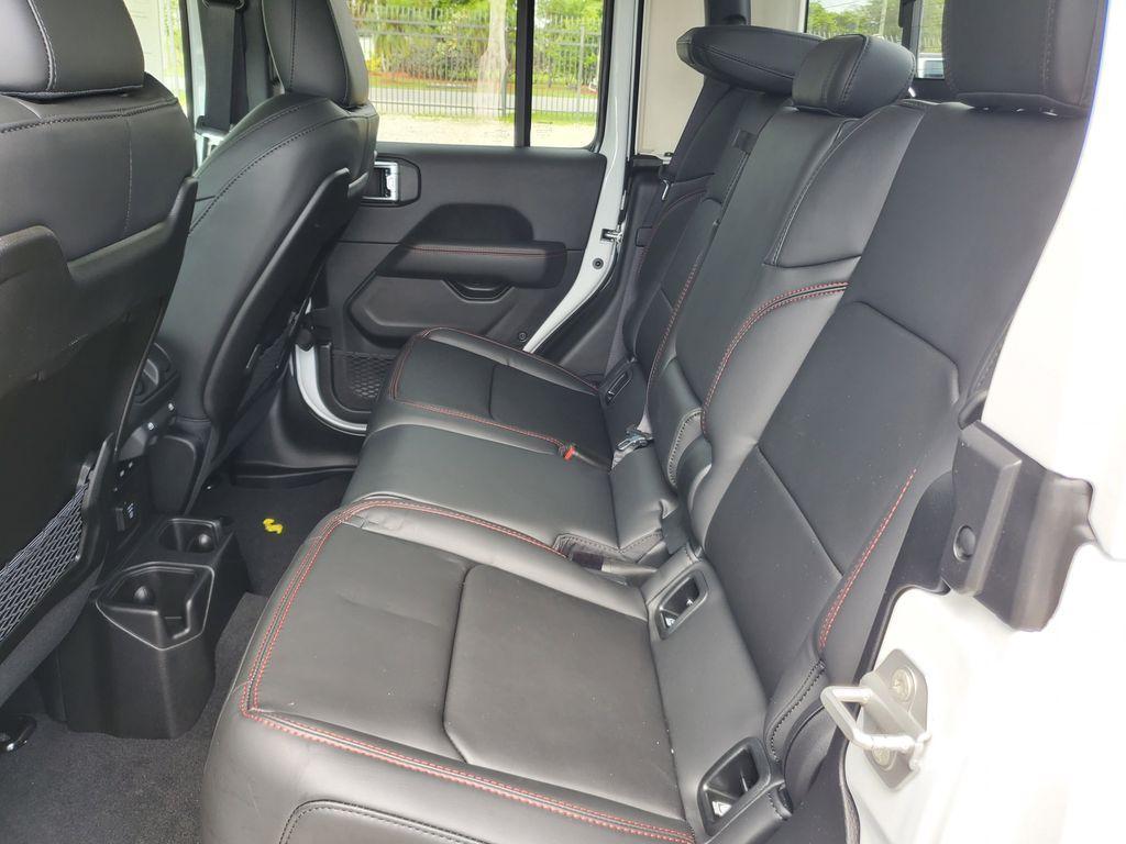 new 2025 Jeep Gladiator car, priced at $44,945