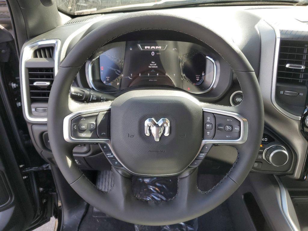 new 2025 Ram 1500 car, priced at $39,825