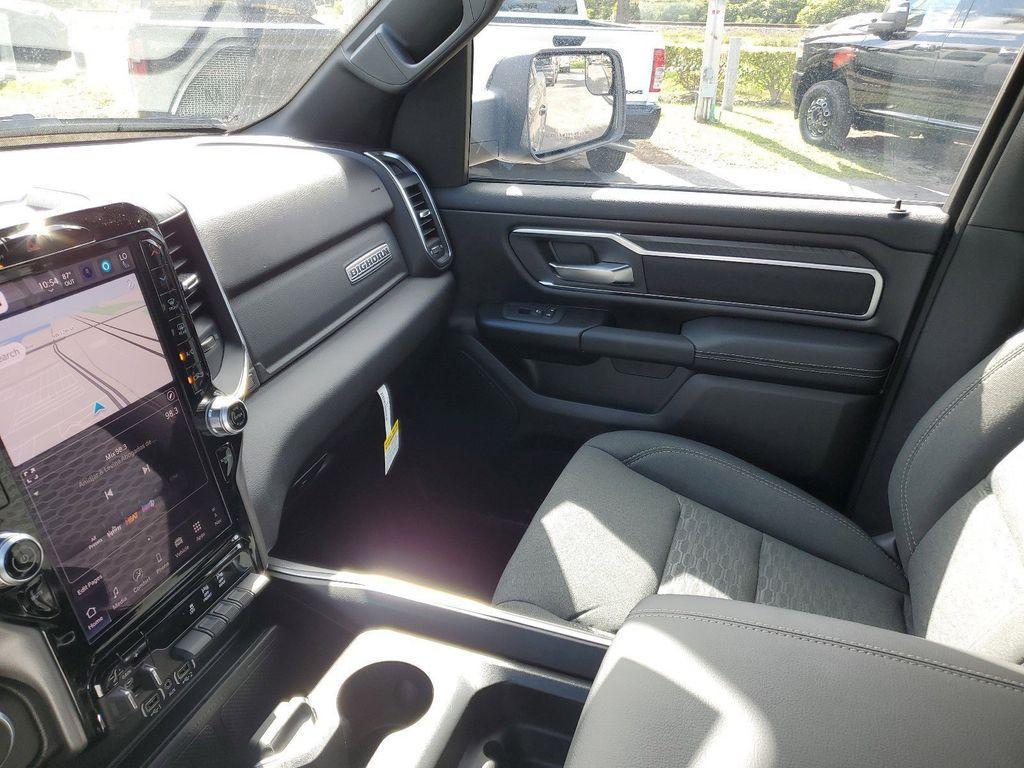 new 2025 Ram 1500 car, priced at $39,825