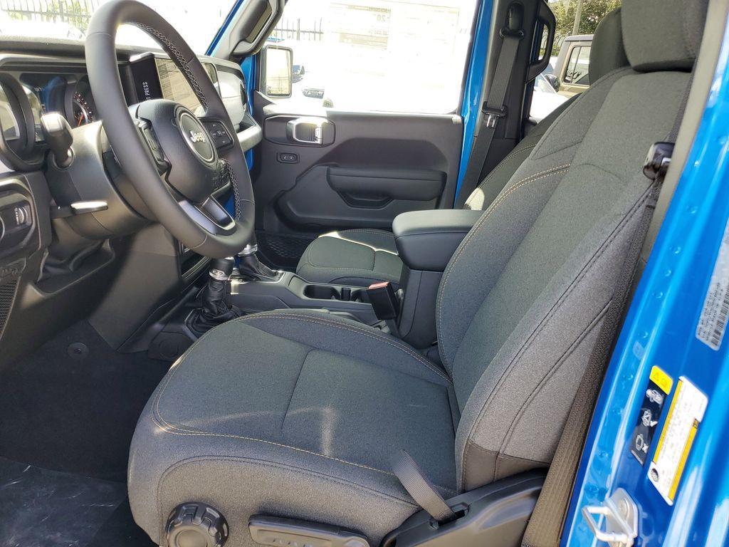 new 2025 Jeep Wrangler car, priced at $40,420