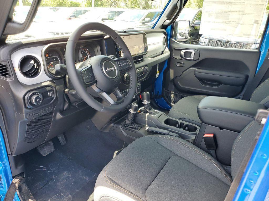 new 2025 Jeep Wrangler car, priced at $38,177