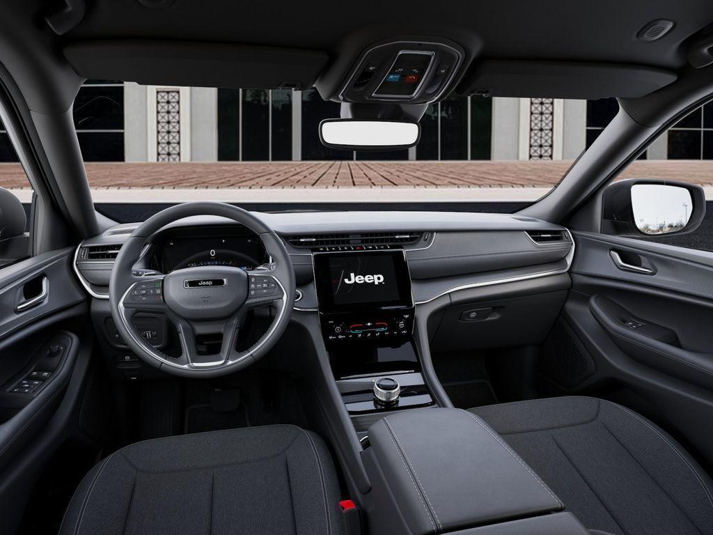 new 2025 Jeep Grand Cherokee car, priced at $30,995