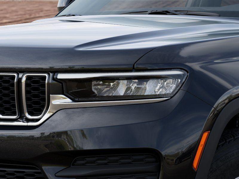 new 2025 Jeep Grand Cherokee car, priced at $30,995