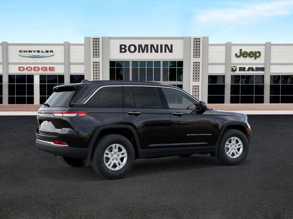 new 2025 Jeep Grand Cherokee car, priced at $30,995