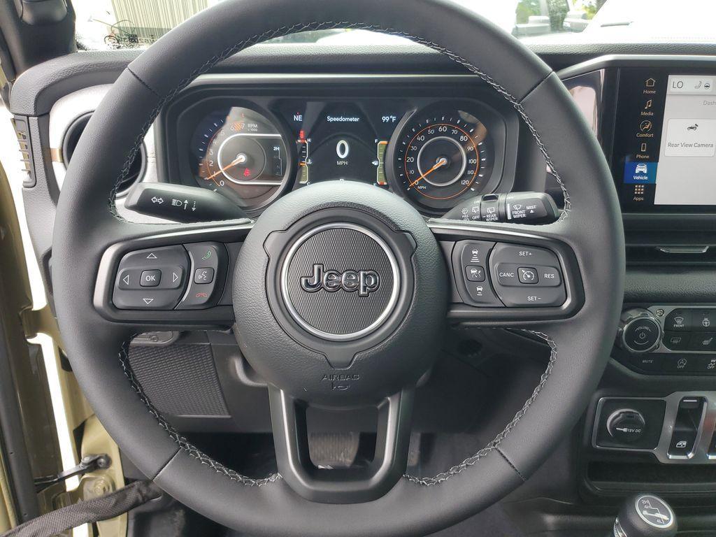 new 2025 Jeep Wrangler car, priced at $32,735