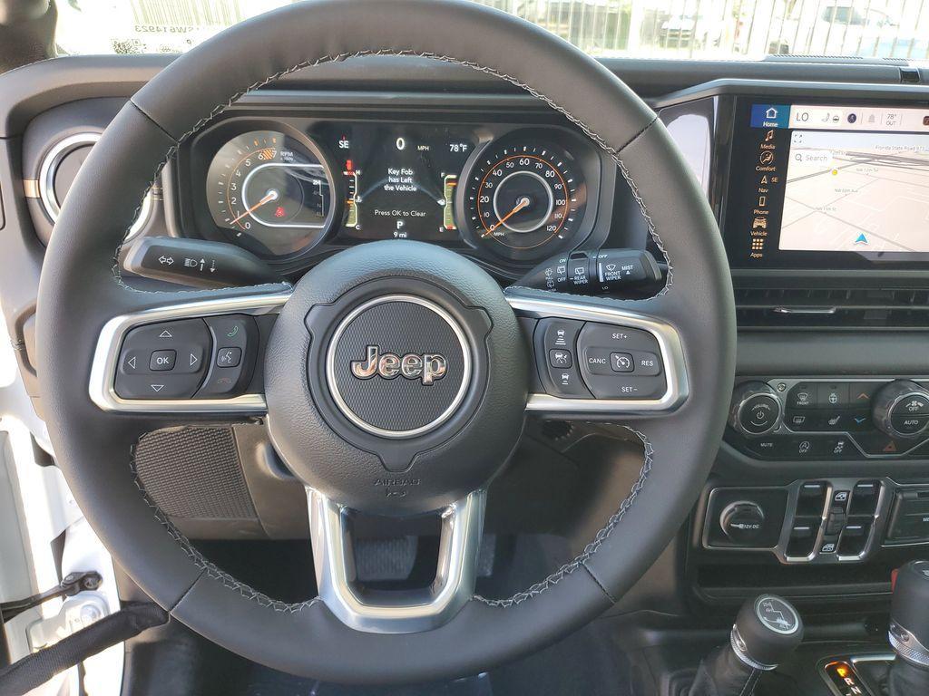 new 2025 Jeep Wrangler car, priced at $45,632