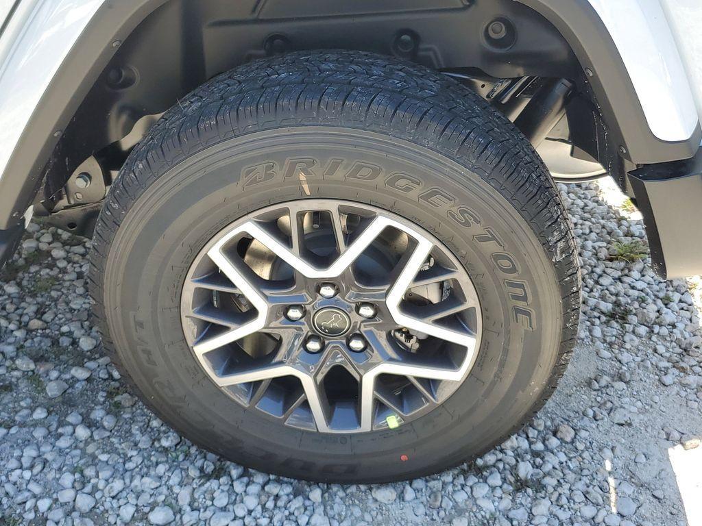 new 2025 Jeep Wrangler car, priced at $45,632