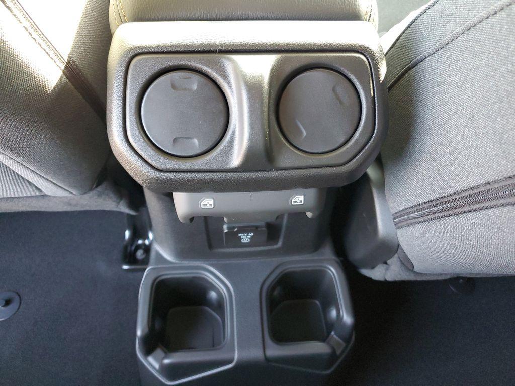 new 2025 Jeep Wrangler car, priced at $43,982