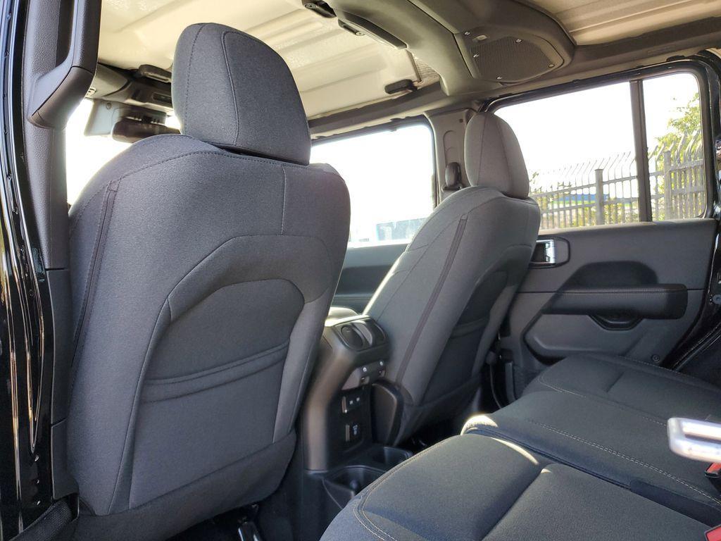 new 2025 Jeep Wrangler car, priced at $43,982