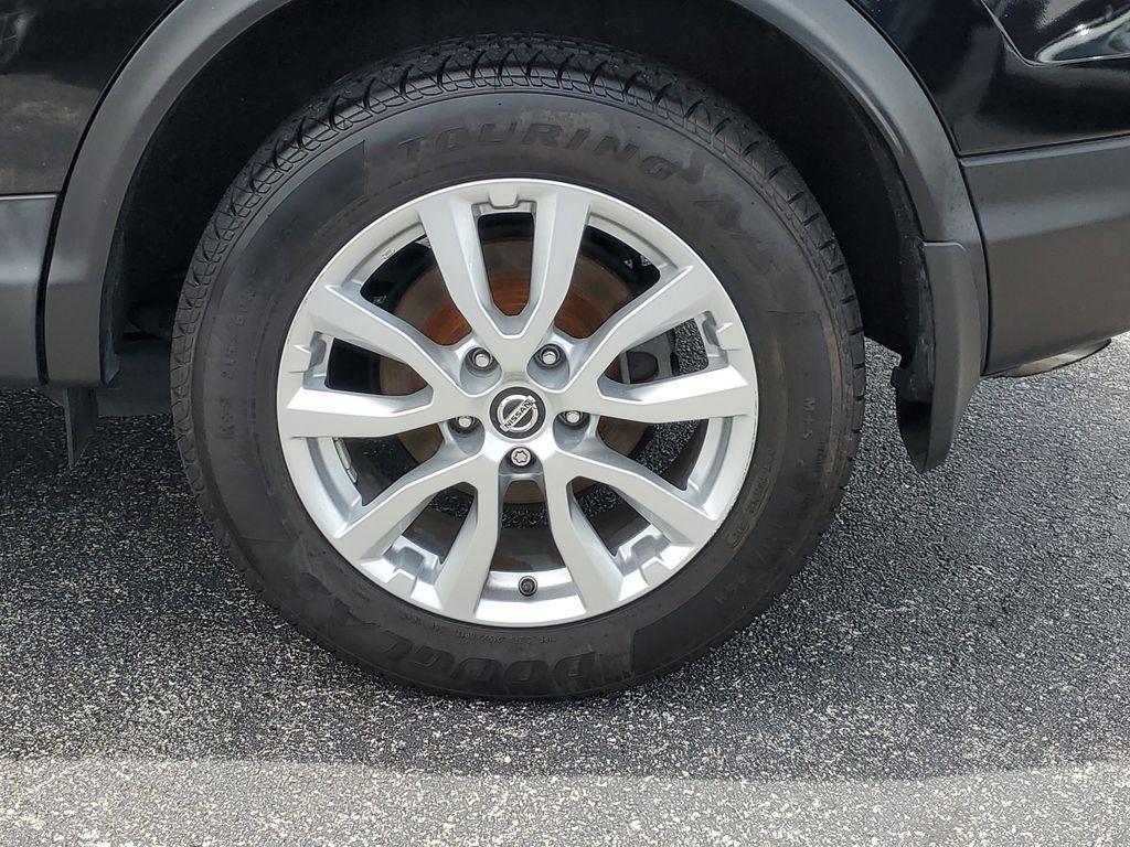 used 2020 Nissan Rogue Sport car, priced at $14,690