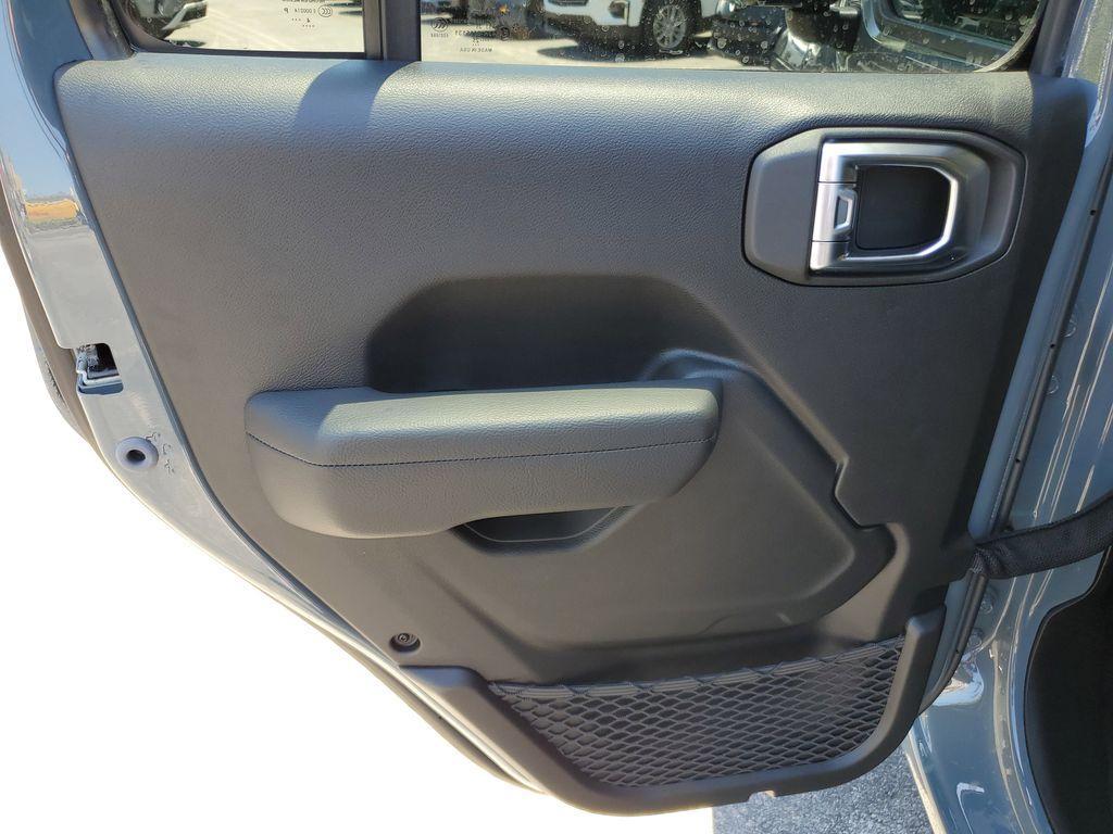 new 2025 Jeep Wrangler car, priced at $42,911