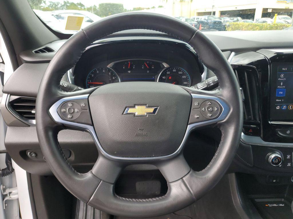 used 2022 Chevrolet Traverse car, priced at $23,490