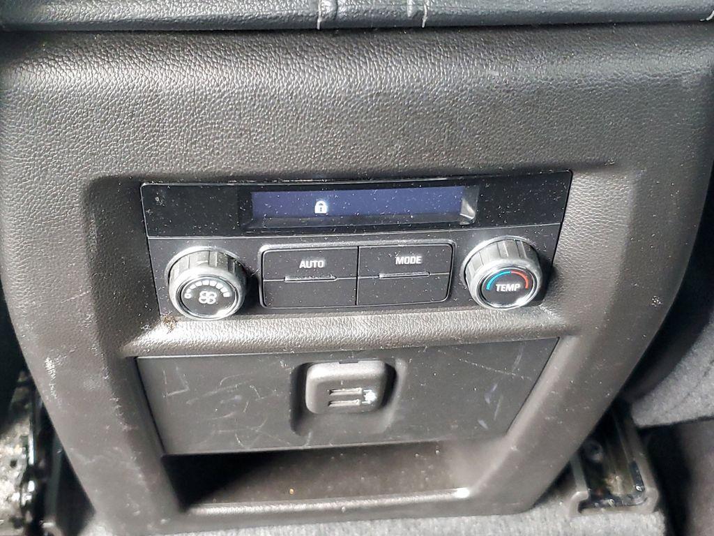 used 2022 Chevrolet Traverse car, priced at $23,490