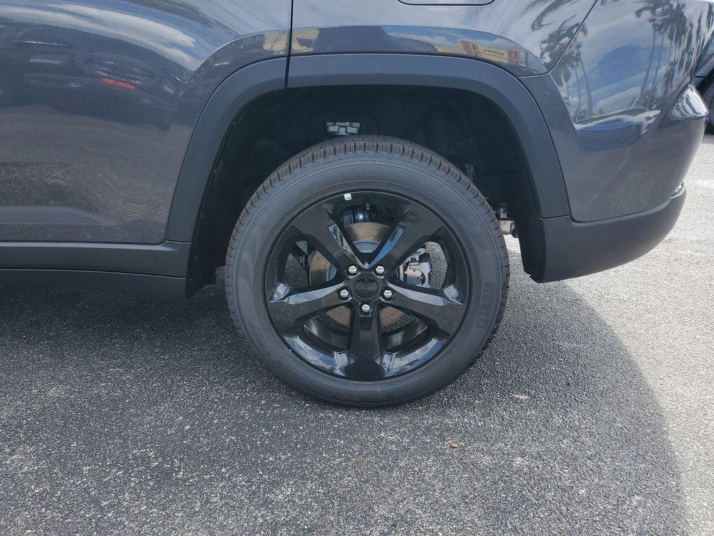 new 2025 Jeep Grand Cherokee car, priced at $35,610