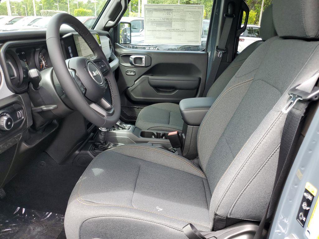 new 2025 Jeep Wrangler car, priced at $38,177