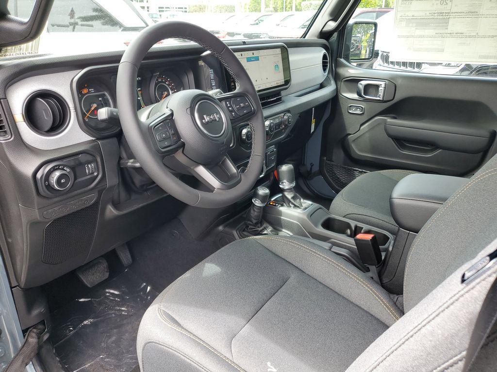 new 2025 Jeep Wrangler car, priced at $38,177