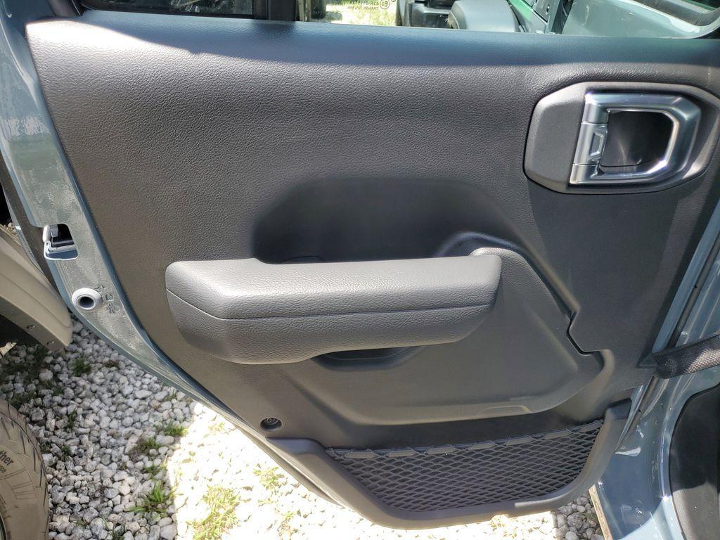 new 2025 Jeep Wrangler car, priced at $33,747
