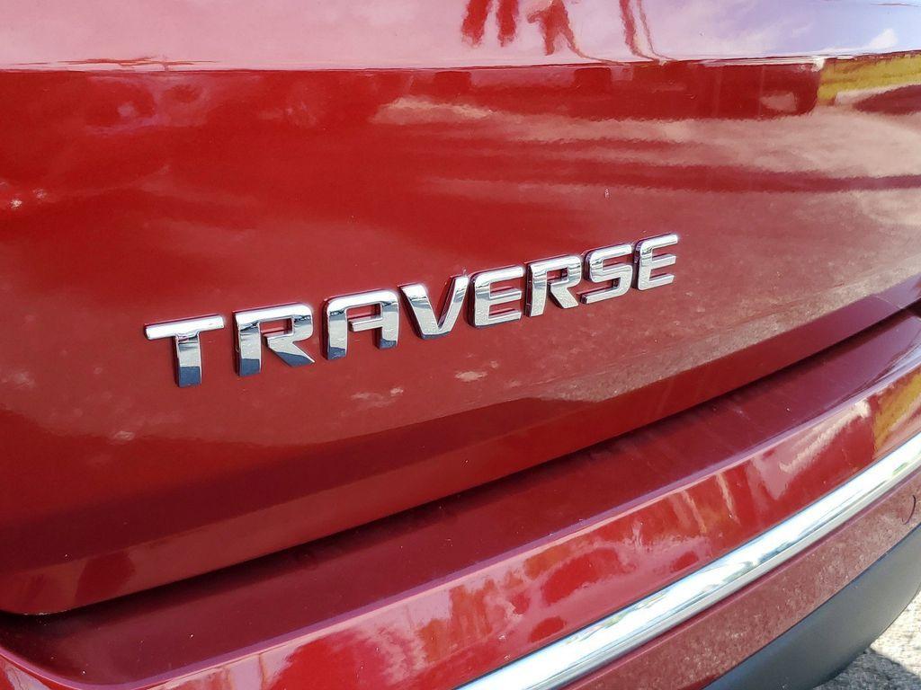 used 2022 Chevrolet Traverse car, priced at $37,990