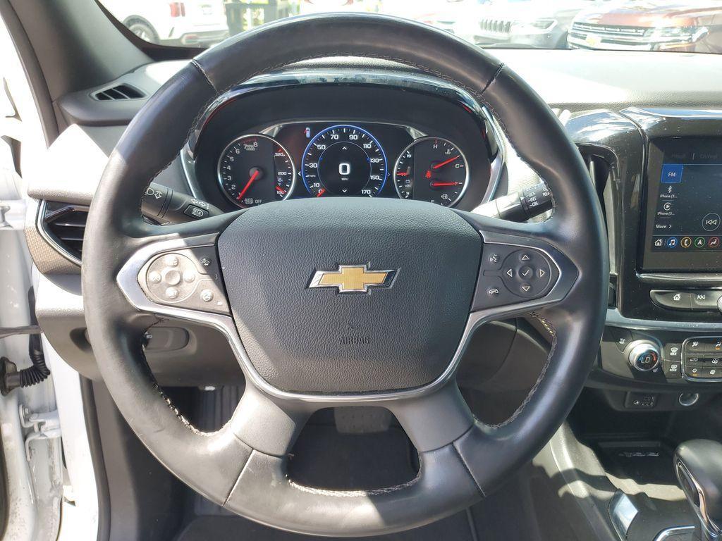 used 2023 Chevrolet Traverse car, priced at $27,990