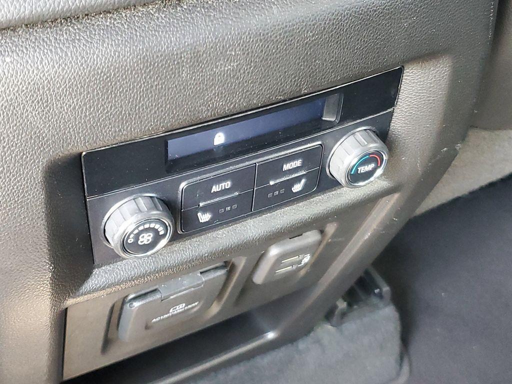 used 2023 Chevrolet Traverse car, priced at $27,990