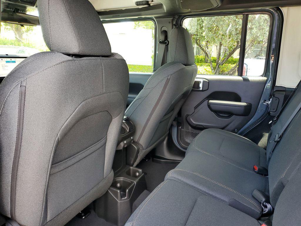 new 2025 Jeep Wrangler car, priced at $41,671