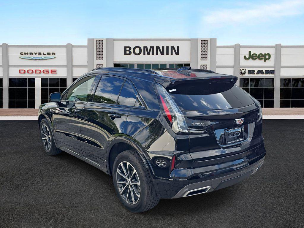used 2024 Cadillac XT4 car, priced at $35,990