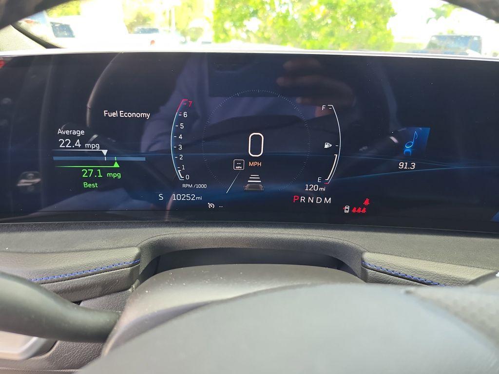 used 2024 Cadillac XT4 car, priced at $35,990