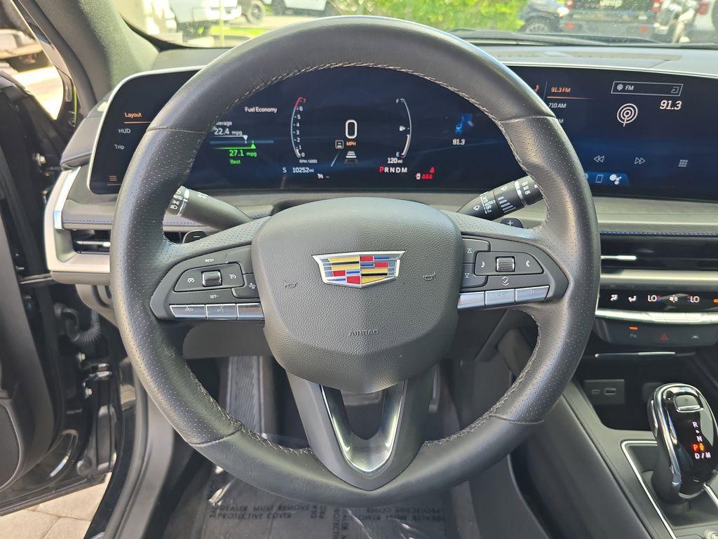 used 2024 Cadillac XT4 car, priced at $35,990