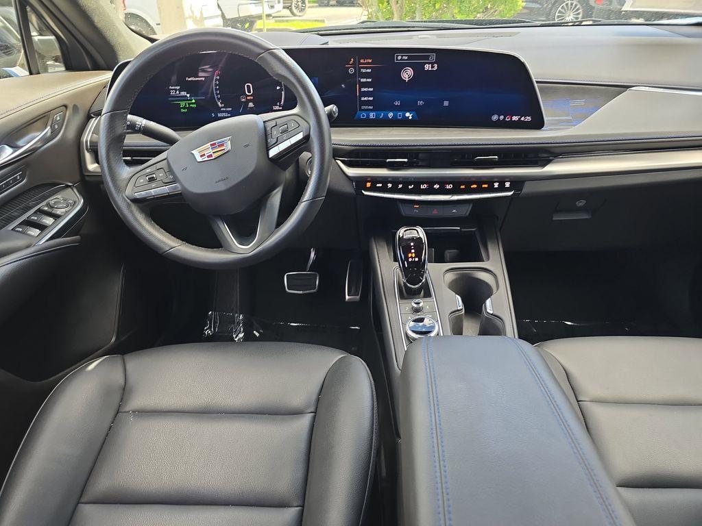 used 2024 Cadillac XT4 car, priced at $35,990