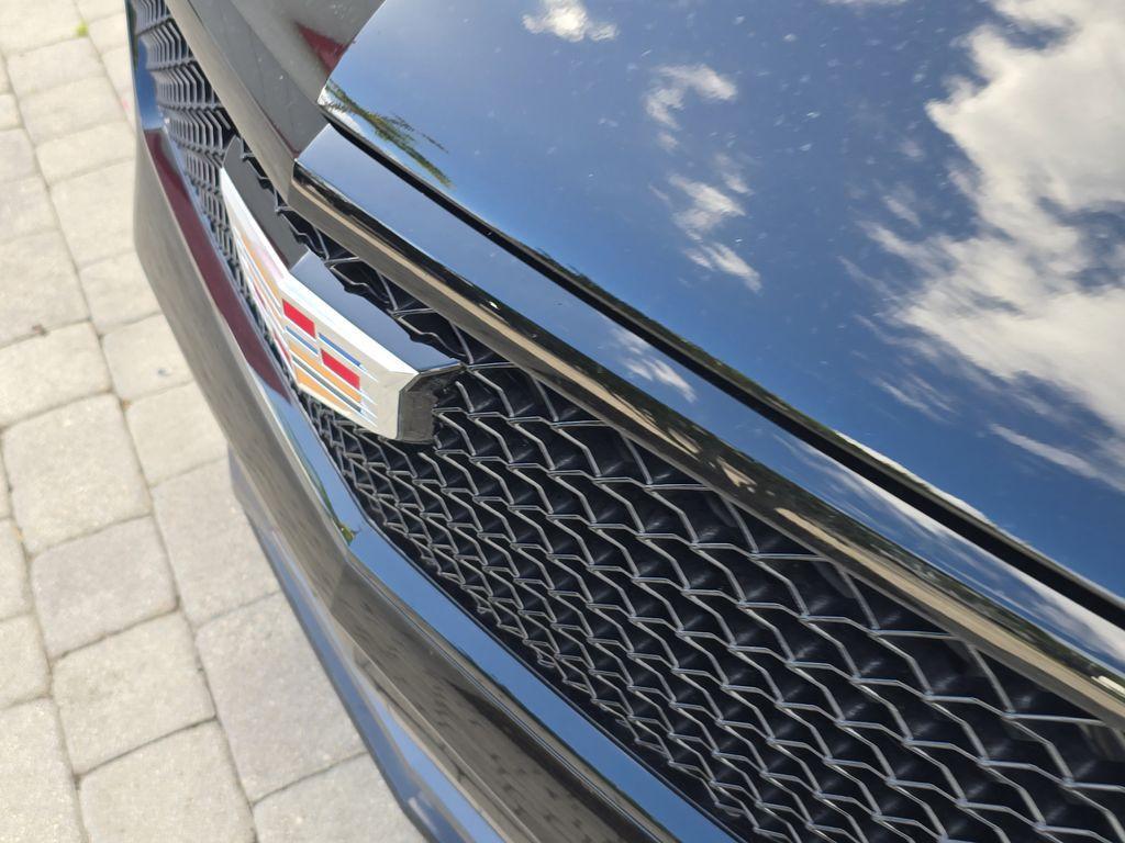 used 2024 Cadillac XT4 car, priced at $35,990