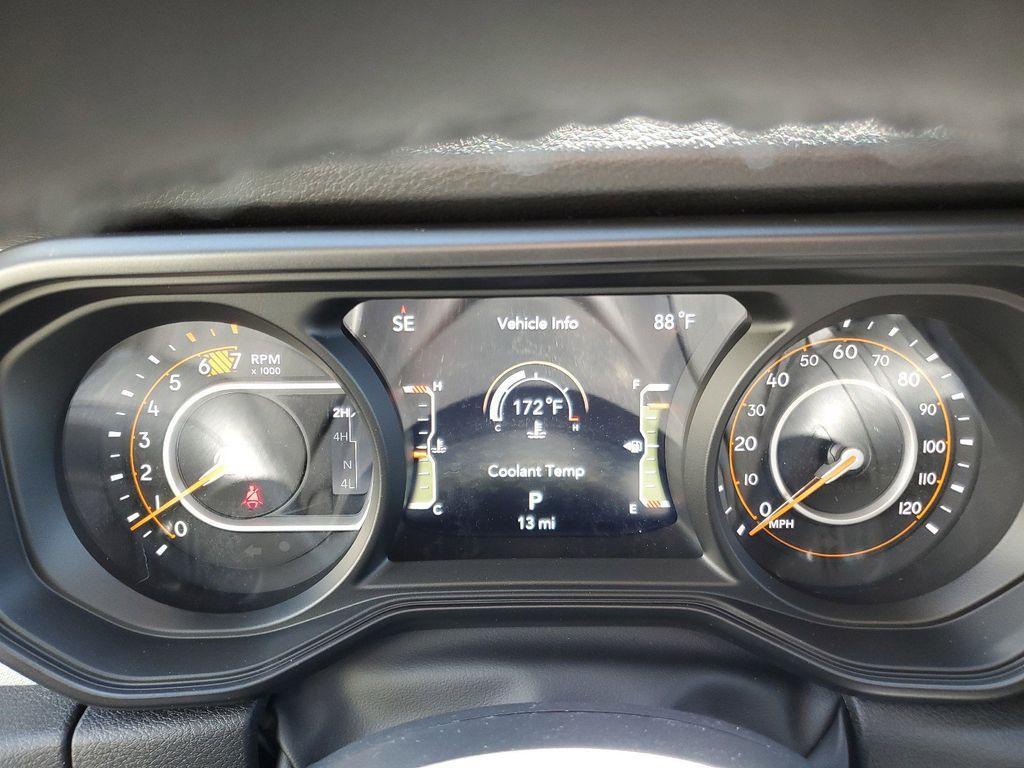 new 2025 Jeep Wrangler car, priced at $41,040